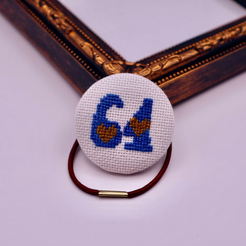 【番号オーダー可能】北海道日本ハムファイターズ風カラー　くるみボタンのヘアゴム　クロスステッチ刺繍 | 2枚目